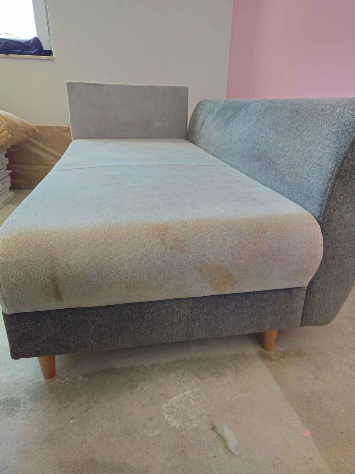 Narożnik przed czyszczeniem